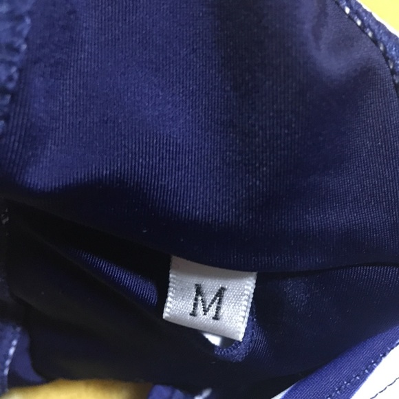 Cupshe medium two piece swim suit - Picture 4 of 7